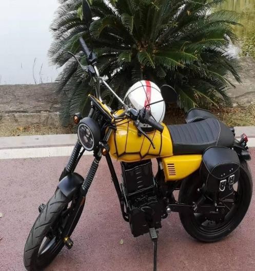 Small Fashion Hot Selling Two Wheel Electric Motorcycle